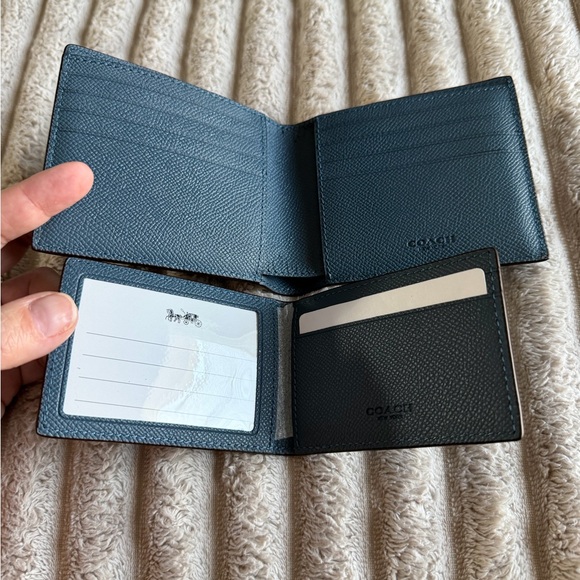 Coach Men's Compact ID Wallet in Dark Denim. - Picture 5 of 15